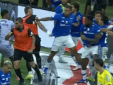 Briga entre Cruzeiro e Atl&eacute;tico